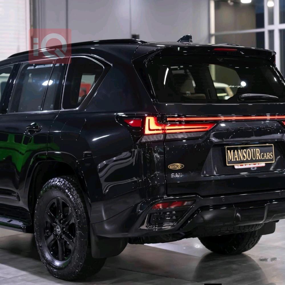 Lexus LX